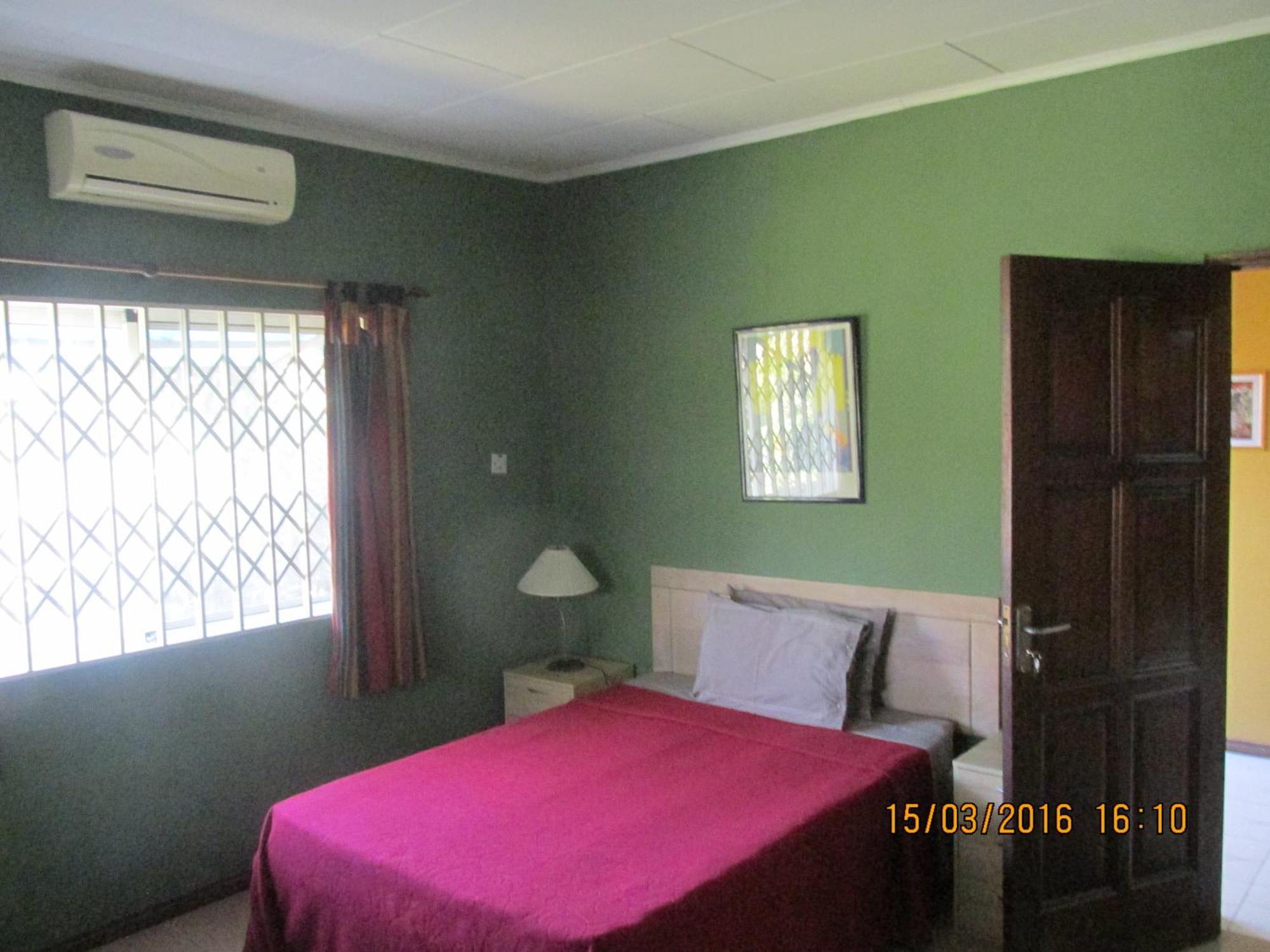 Jamaica Inn Guest House Botianaw Εξωτερικό φωτογραφία
